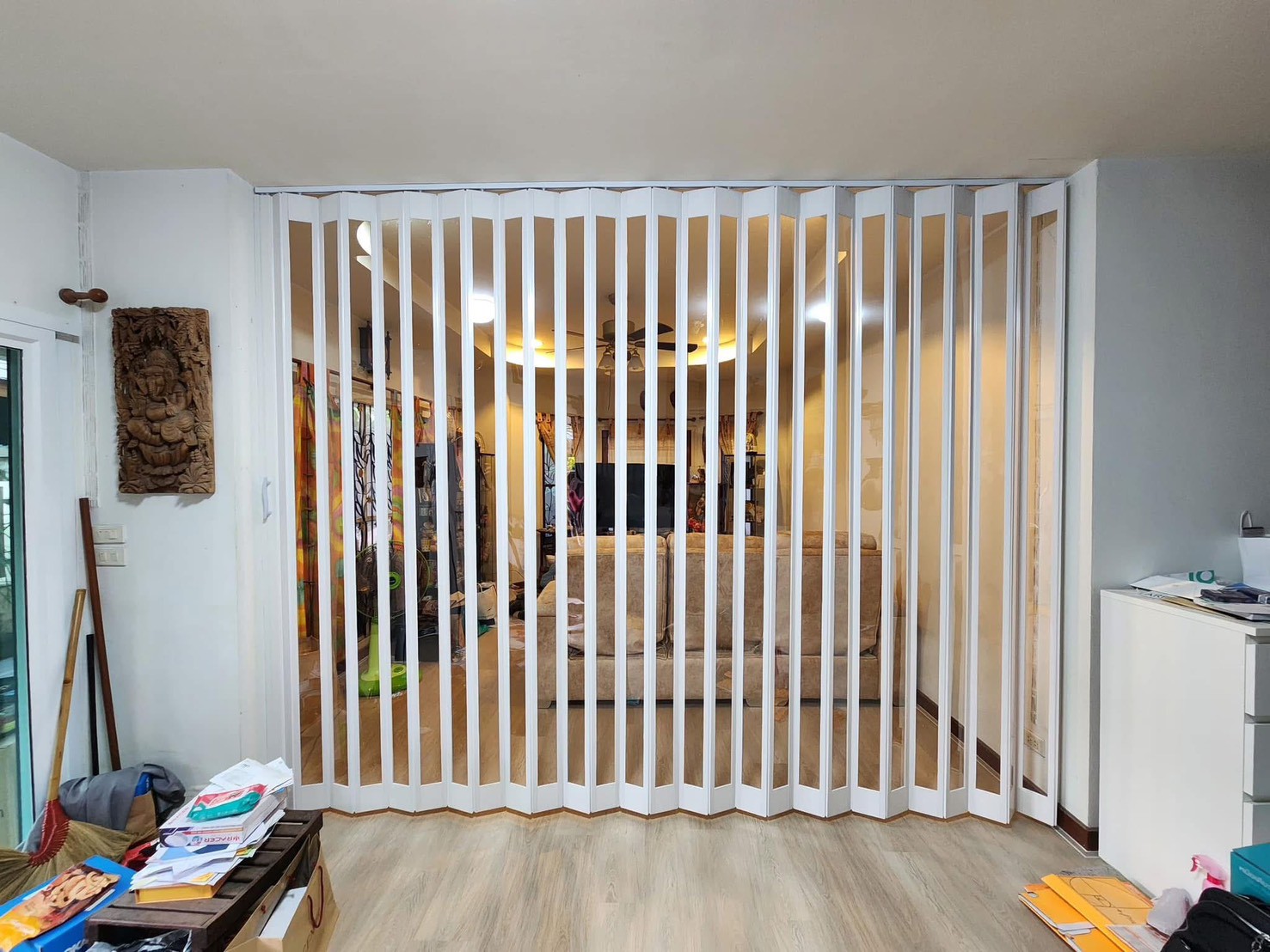 LINE_ALBUM_ฉากกั้น_251121_3