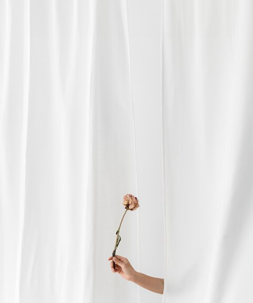 ม่านลอน (Wave Curtains)